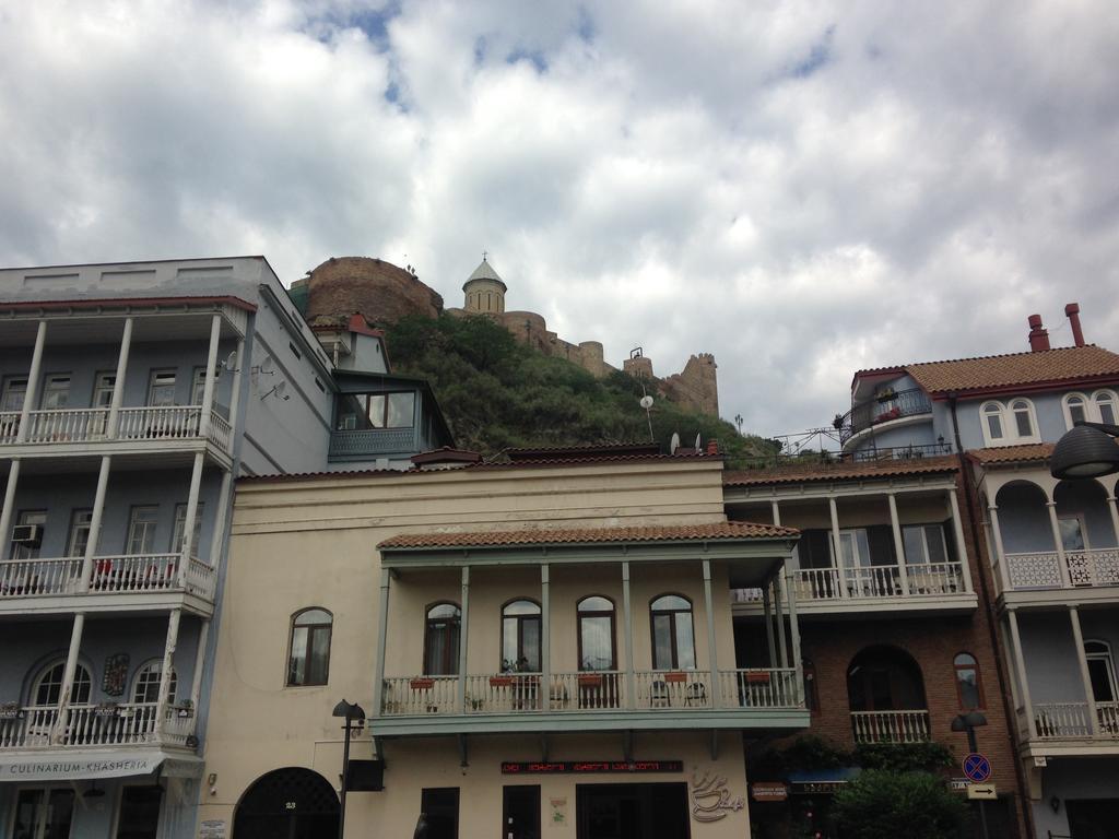 Kipiani Guest House Tbilisi Exterior photo